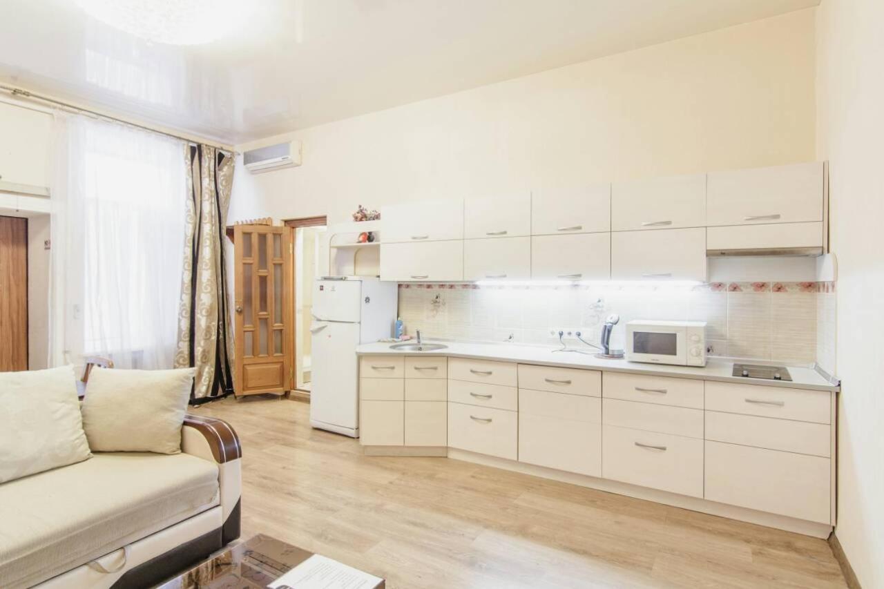 Deribas Apartments Odessa Eksteriør billede