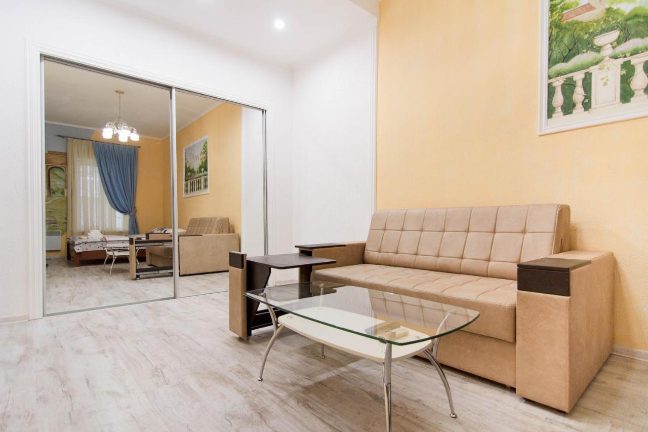 Deribas Apartments Odessa Eksteriør billede