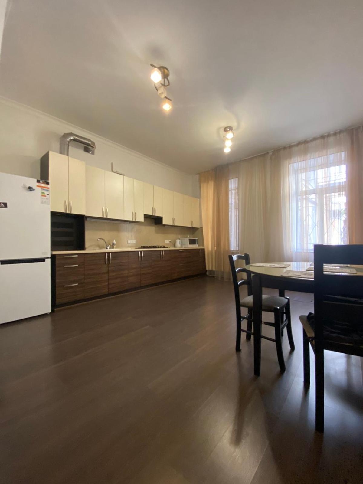 Deribas Apartments Odessa Eksteriør billede