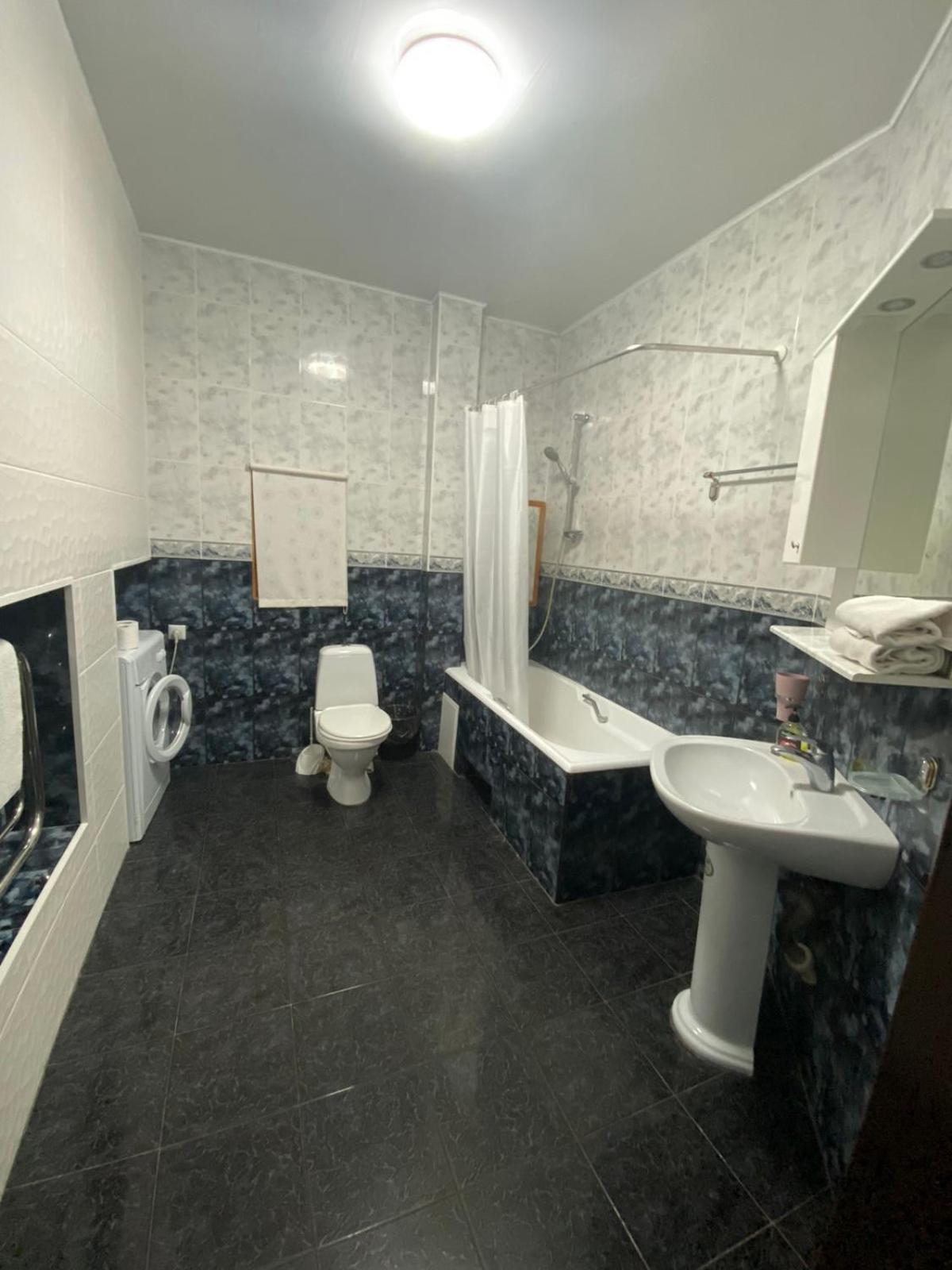 Deribas Apartments Odessa Eksteriør billede